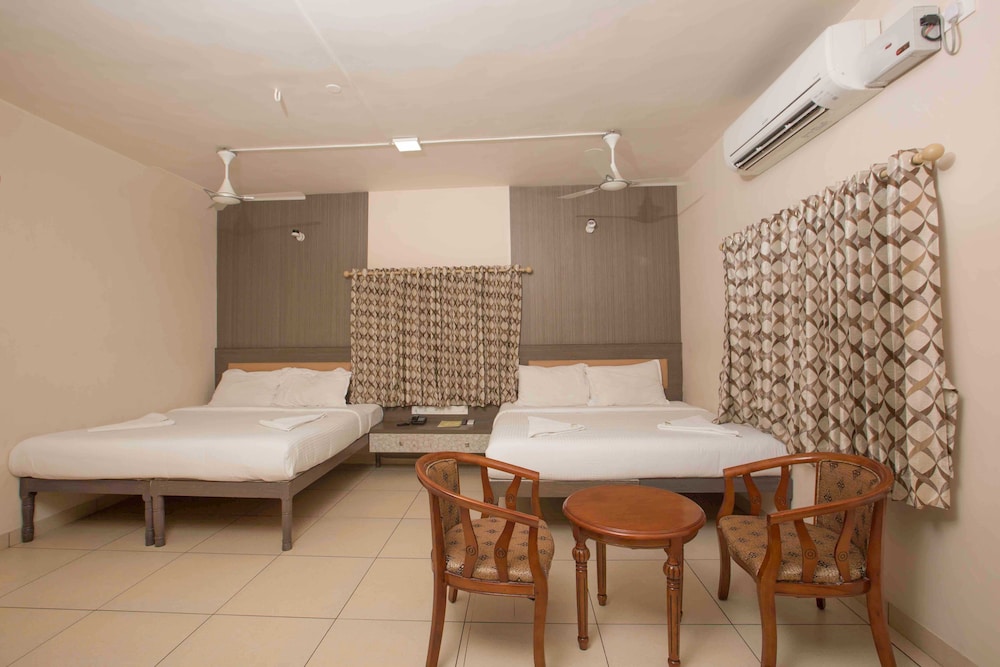 Family Quadruple Room, Multiple Beds