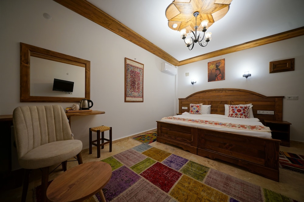 Standard Double Room - Photo 4