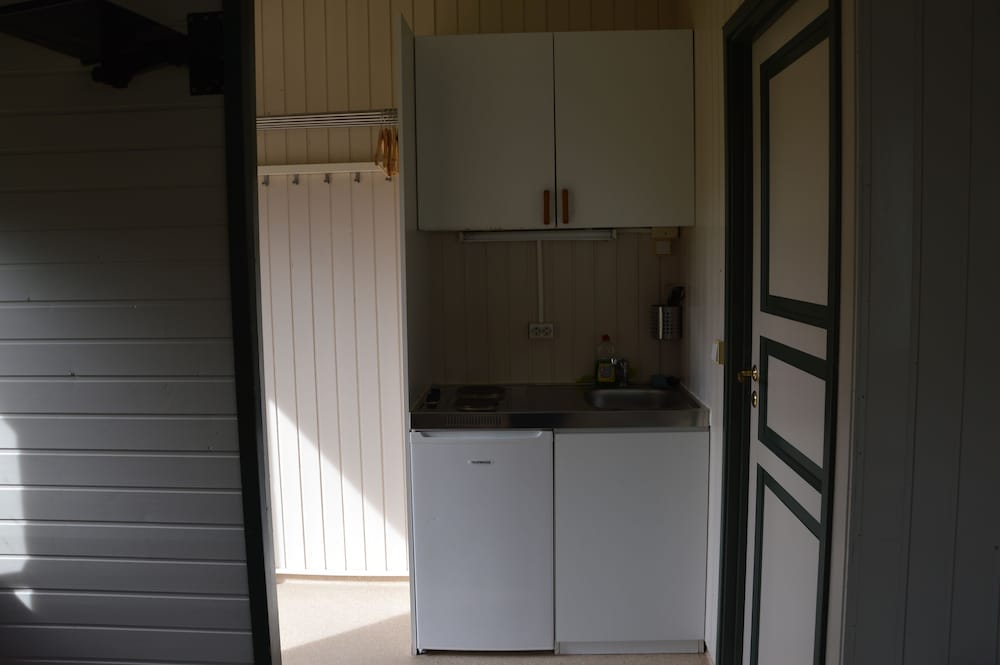 Basic Double or Twin Room, 1 Bedroom photo 3