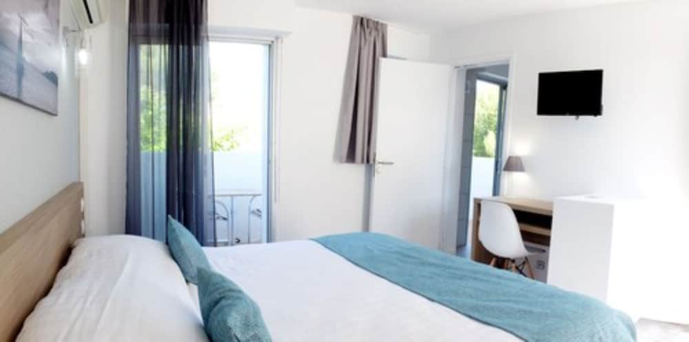 Superior Double or Twin Room, Terrace photo 3