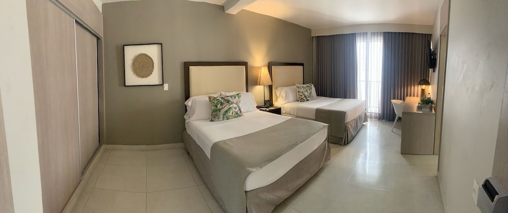 Twin Room - Photo 2