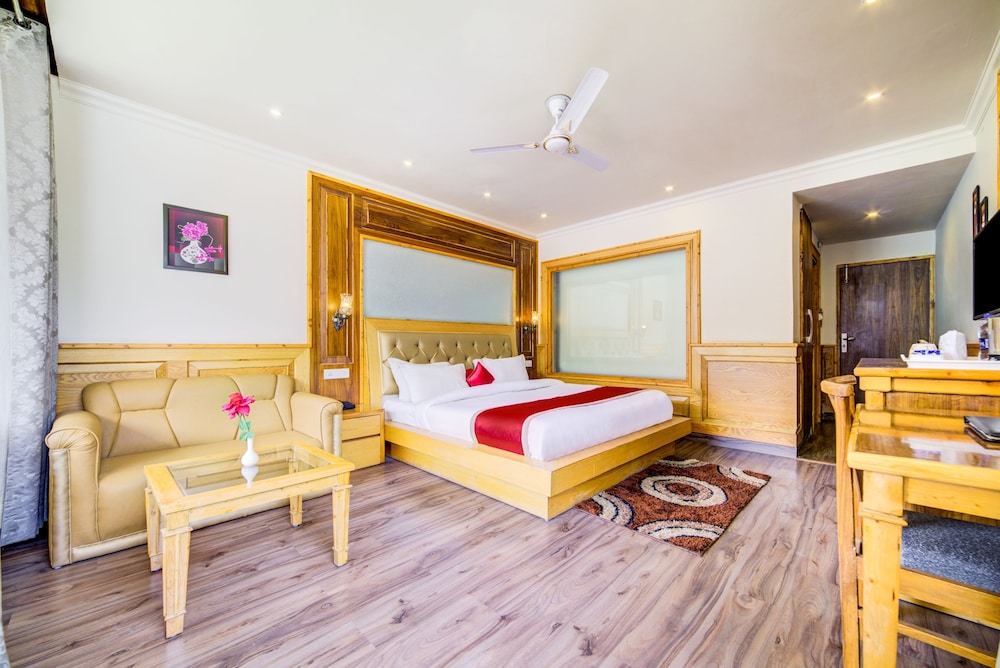 Honeymoon Suite