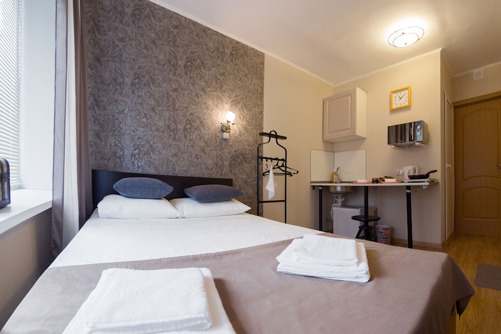 Standard Studio, Refrigerator & Microwave, Ground Floor photo 1