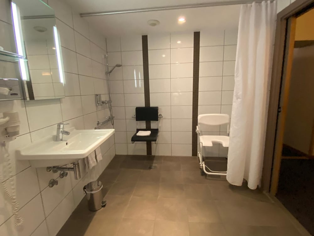 Charming Double Room, Disability access