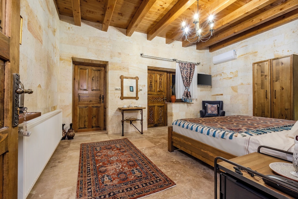 Double Room, 1 Queen Bed, Balcony
