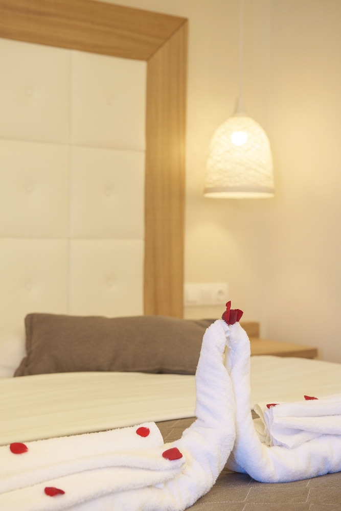 Superior 2-room Family Suite