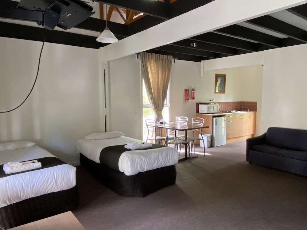 Loft, 2 Bedrooms, Jetted Tub photo 2