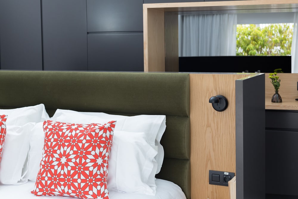 Suite, Terrace, Tower thumbnail 5
