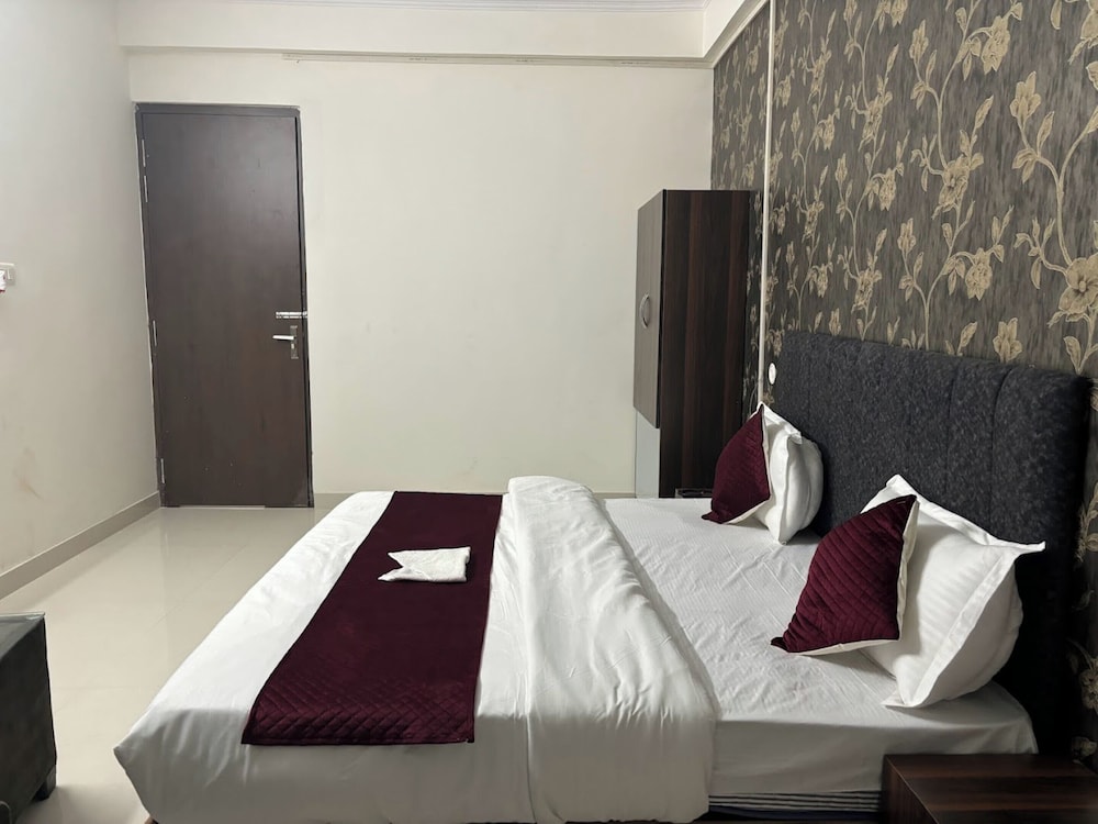 Deluxe Triple Room photo 3