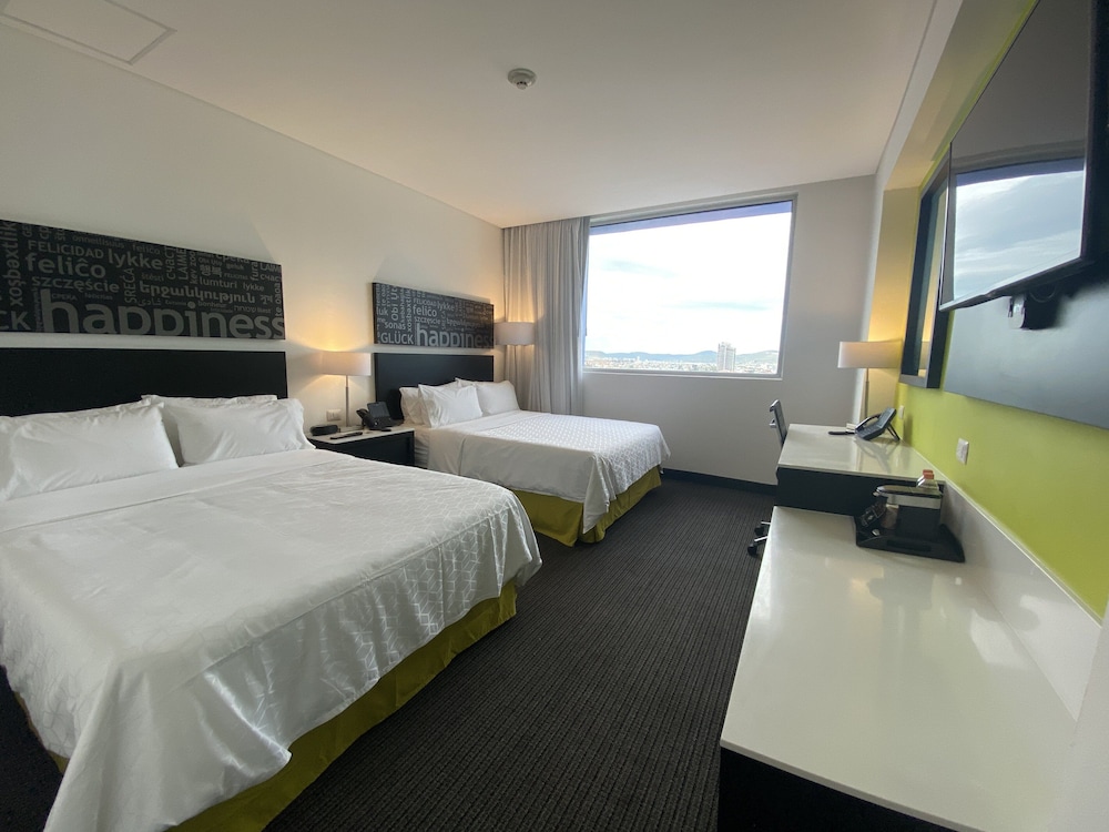 Standard Room, 2 Queen Beds photo 1