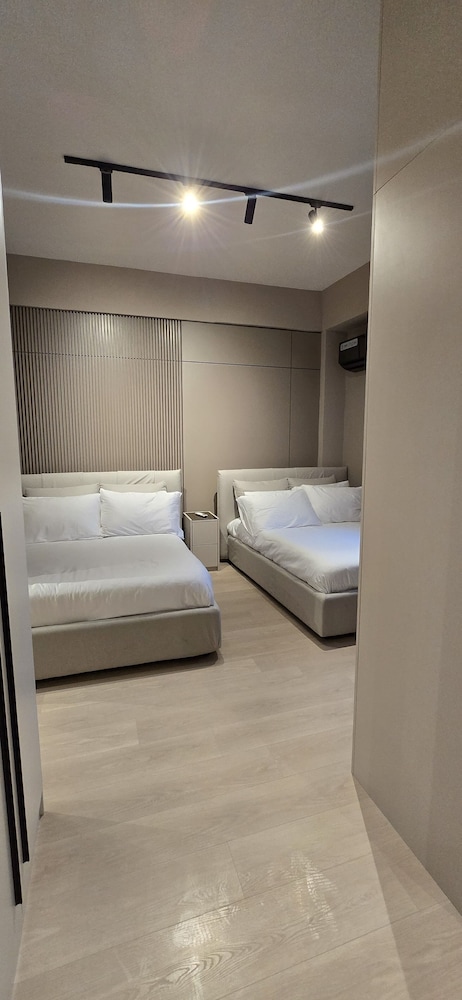 Signature Room