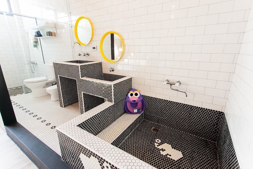 Family Quadruple Room, Bathtub photo 2