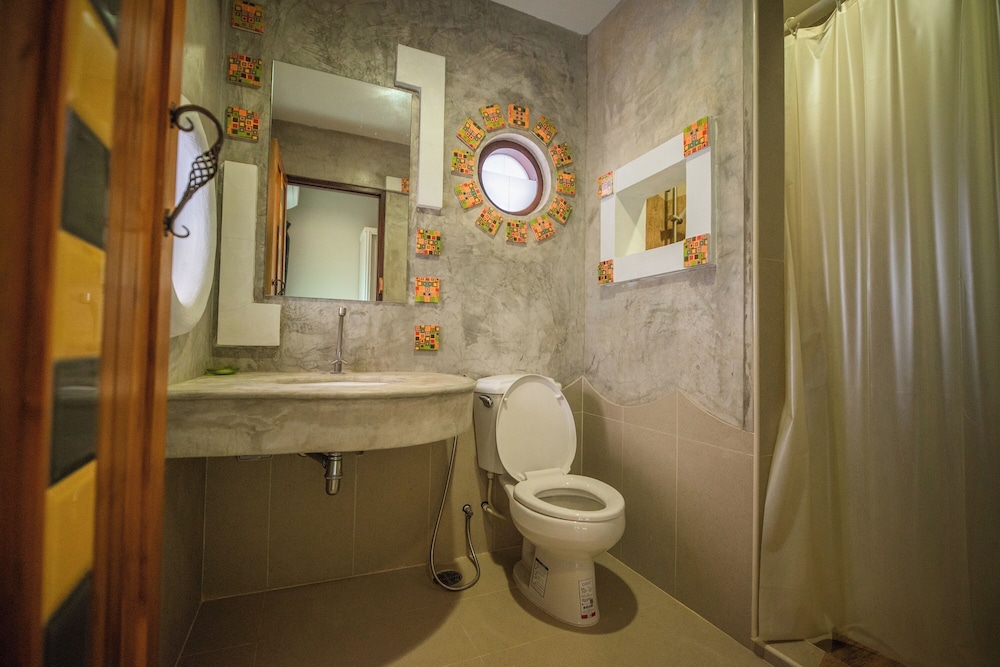 Deluxe Twin Room, Non Smoking, Garden View - Photo 10