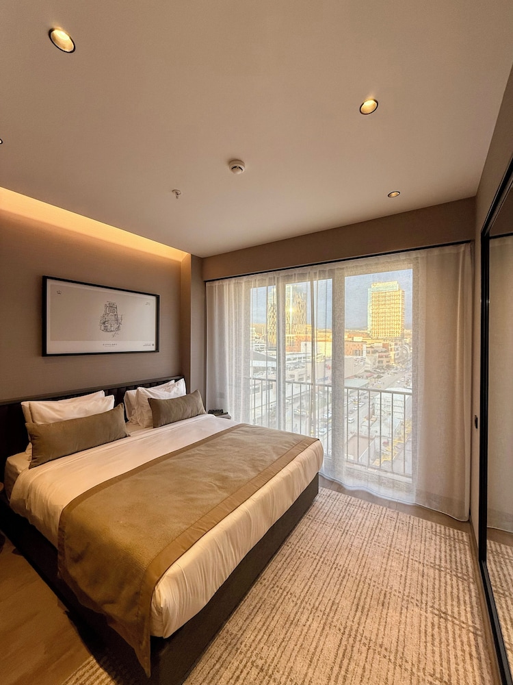 One Bedroom Suite photo 2