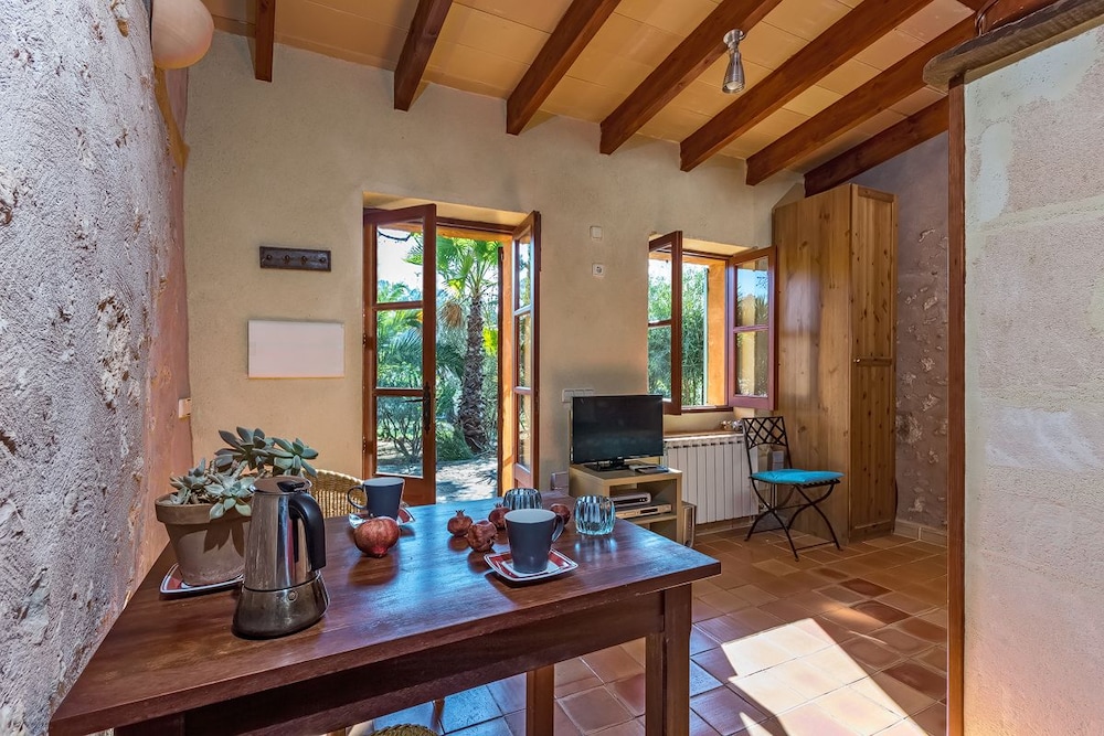 Villa photo 2