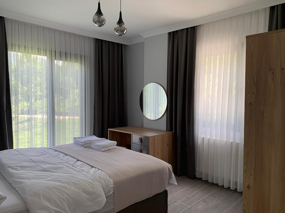 Deluxe Suite photo 1