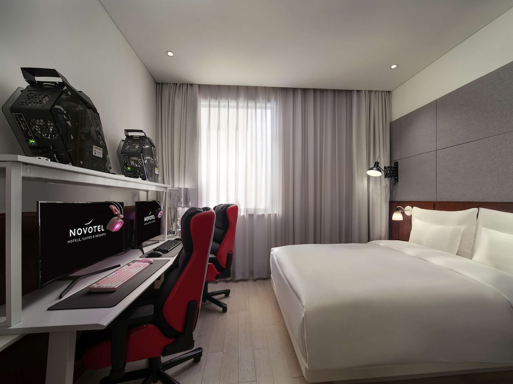 Standard Room, 1 King Bed, Non Smoking