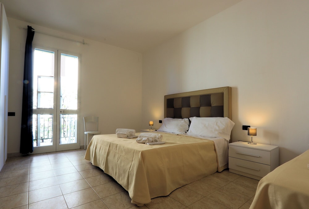 Comfort Triple Room, Non Smoking, Terrace photo 2