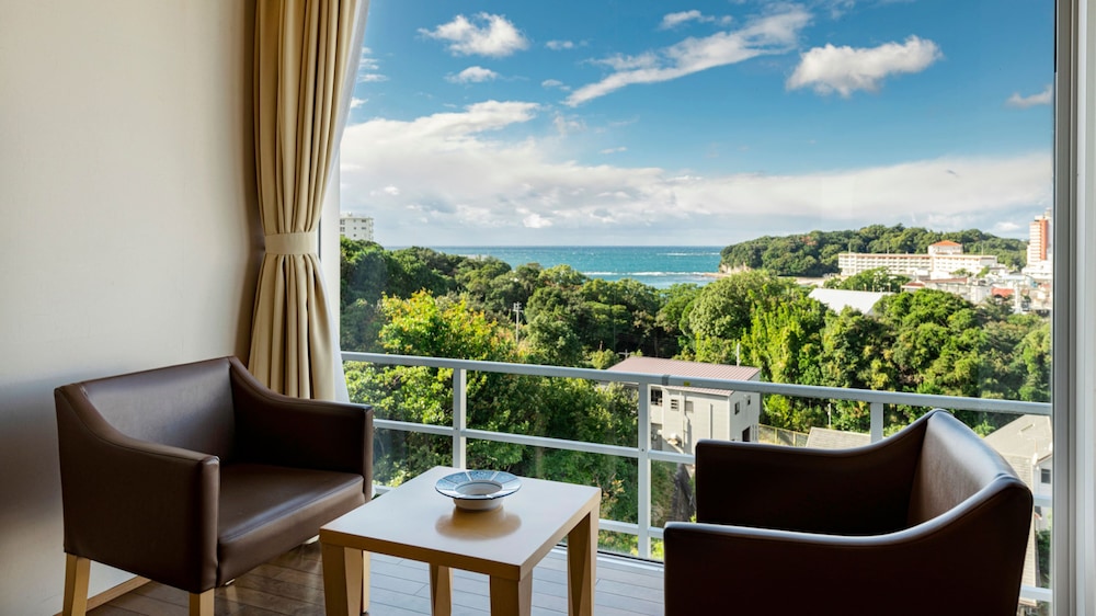 Family Room, Partial Sea View, Annex Building photo 3