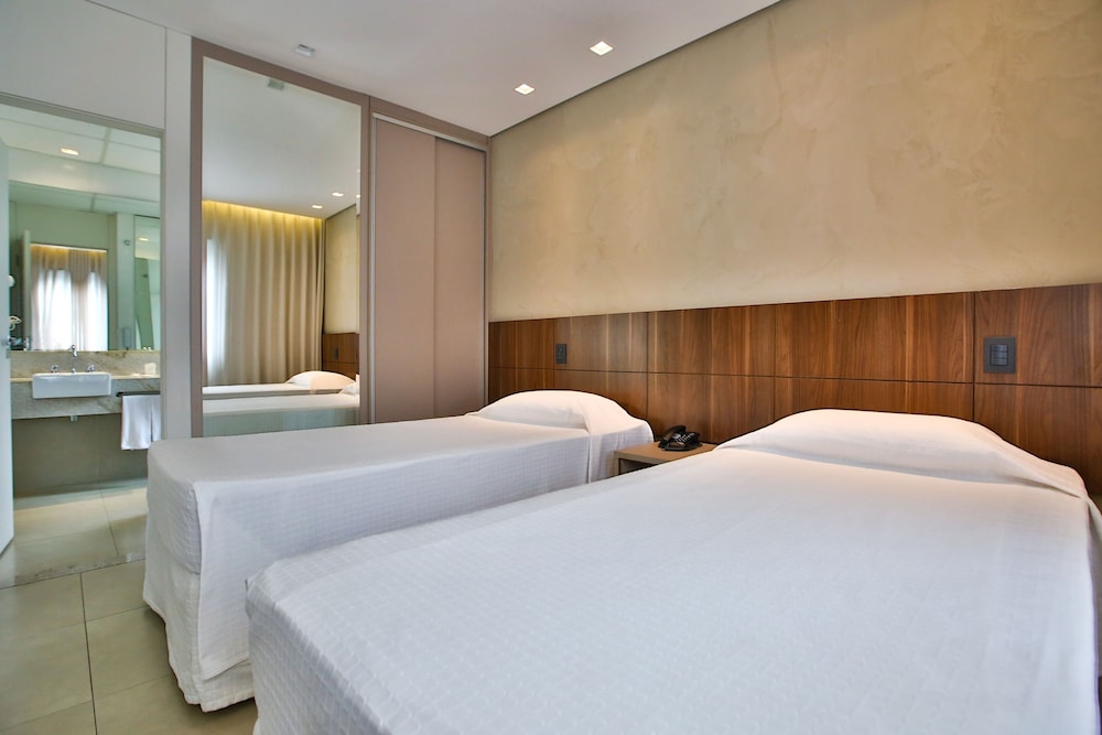 Suite Business Class Twin