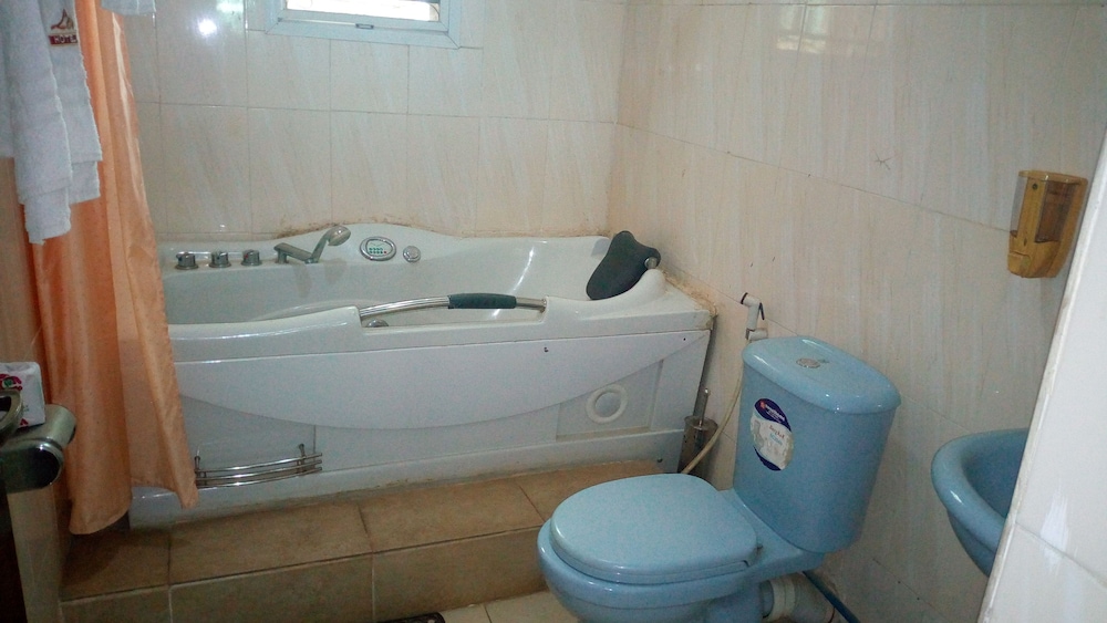 Royal Suite photo 3