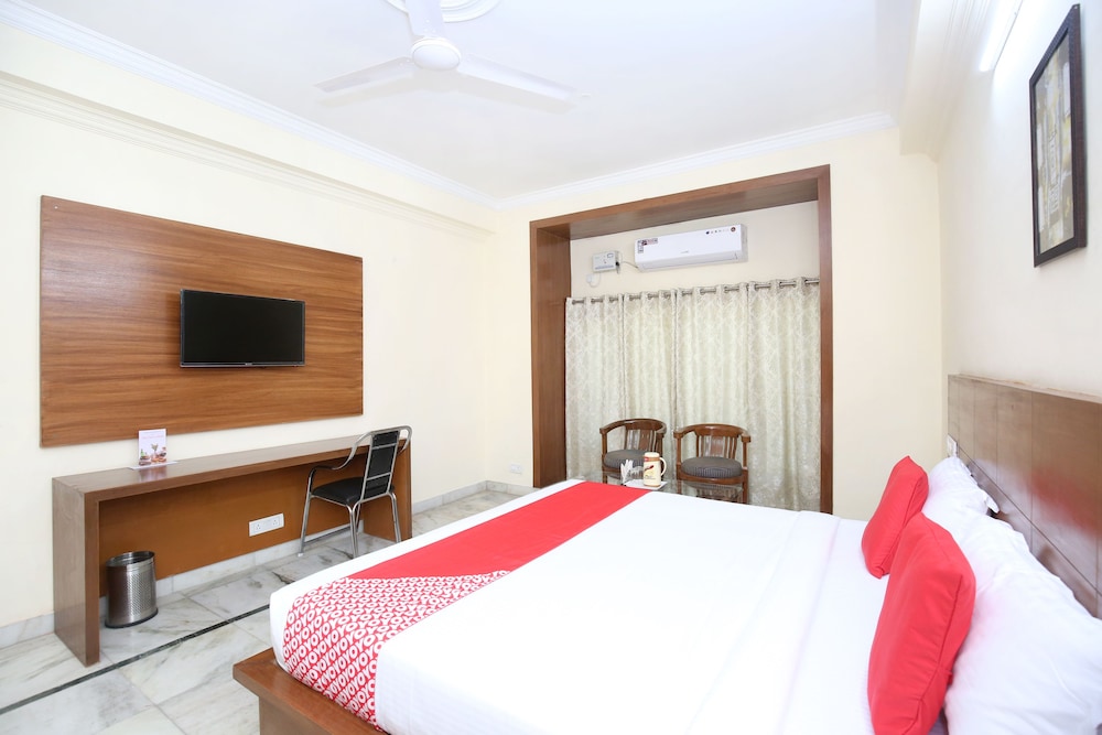 Deluxe Double Or Twin Room, 1 King Bed photo 2