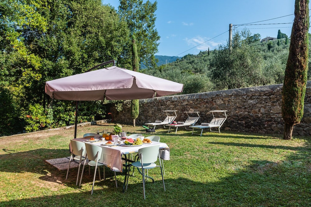 Superior Apartment, 2 Bedrooms, 2 Bathrooms, Garden View photo 2