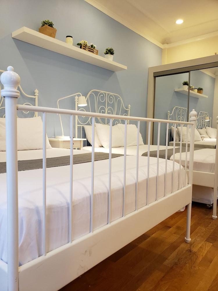 Comfort Studio, 2 Double Beds, Non Smoking photo 2