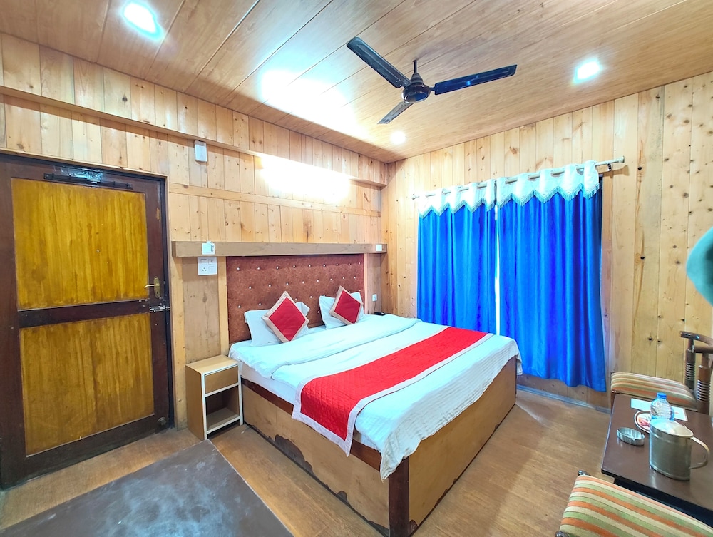 Deluxe Double Room photo 2