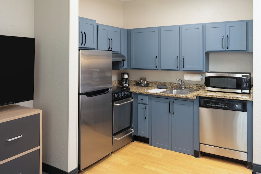 Suite, 1 Bedroom, Mobility Accessible (Communications, Accessible Tub) - Photo 1