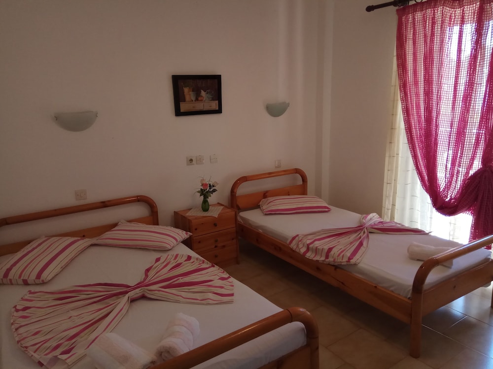 Apartment, Partial Sea View photo 3