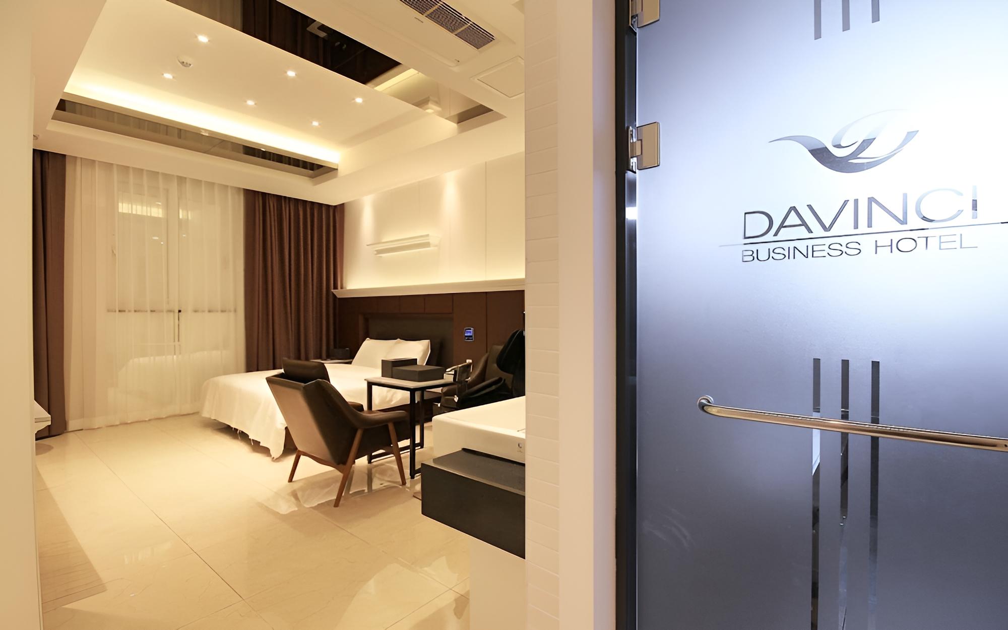 Room (Deluxe Massage Chair Styler-Breakfast) - Photo 6