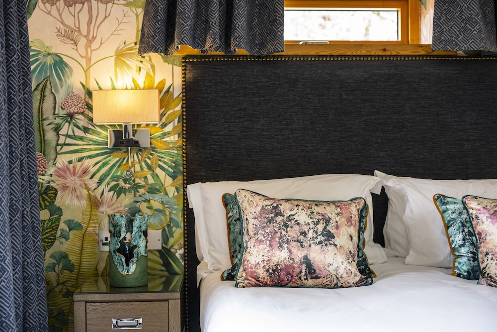 Double or Twin Room in Garden - Photo 3
