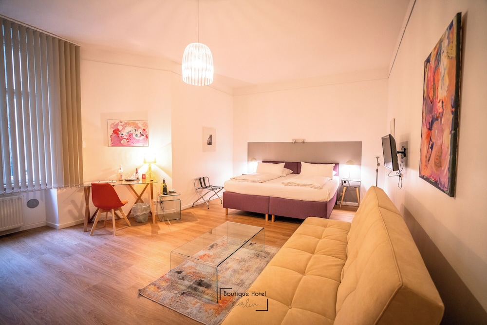 Deluxe Double Room, Courtyard View photo 2