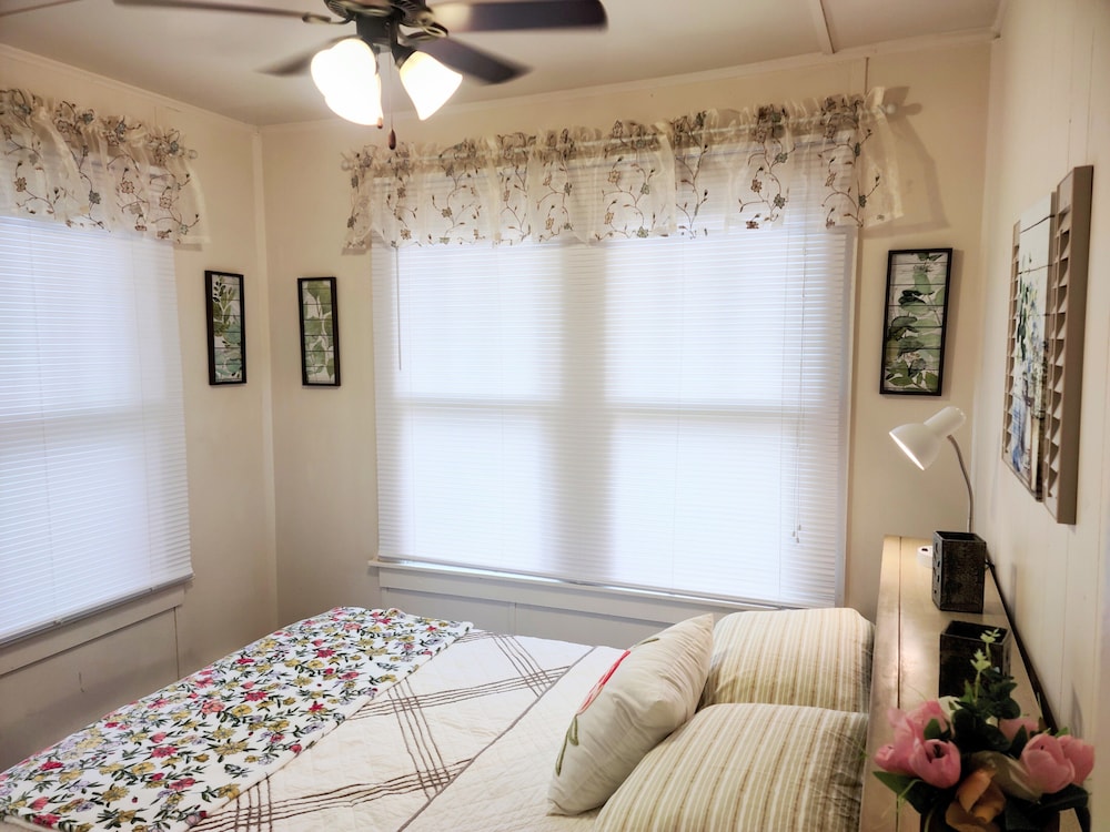 Bungalow photo 1