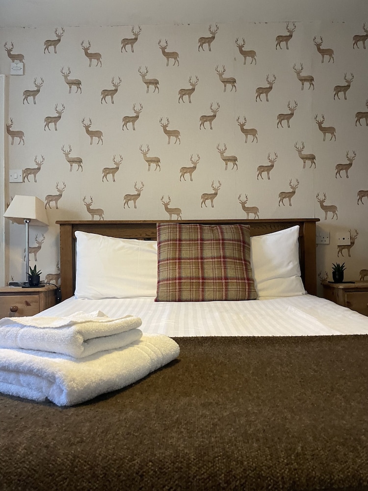 Double Room, Ensuite - Photo 9