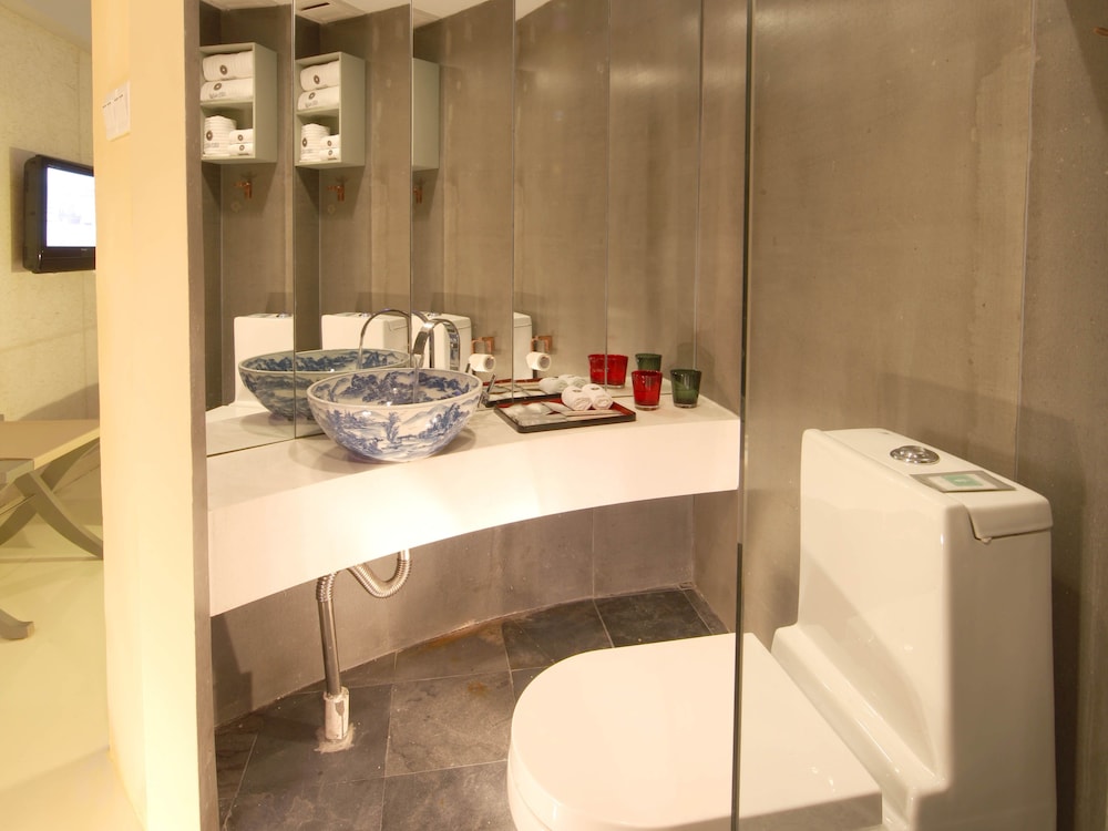 Comfort Room photo 3