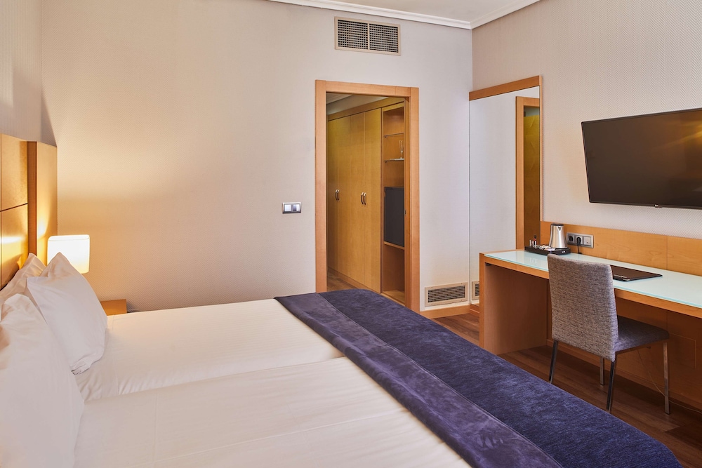Standard Room - Photo 8