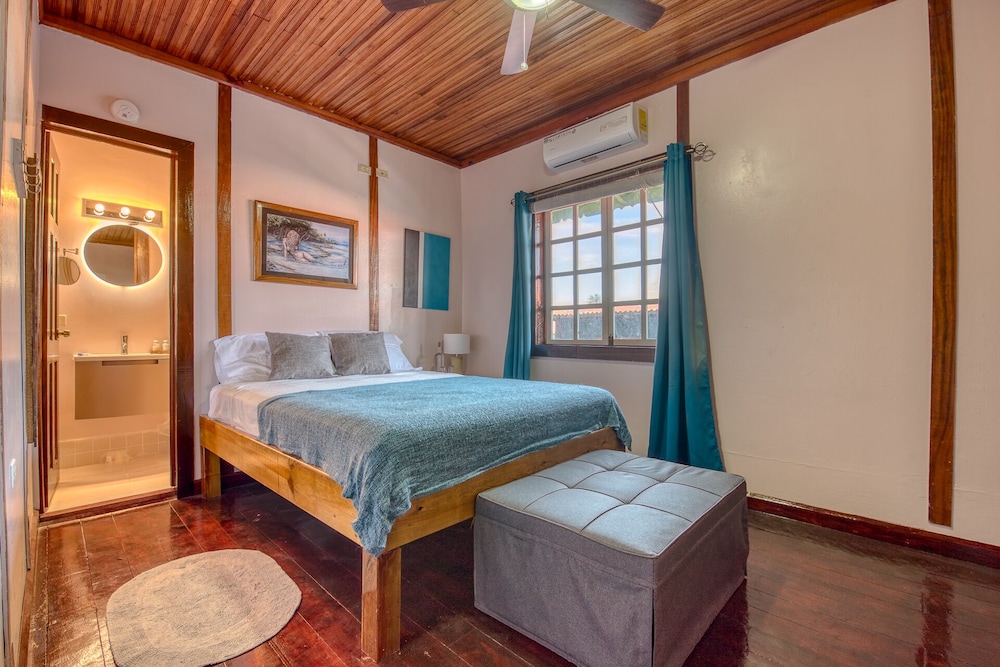 Comfort Room photo 1