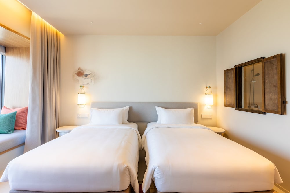 Deluxe Twin Room - Photo 7