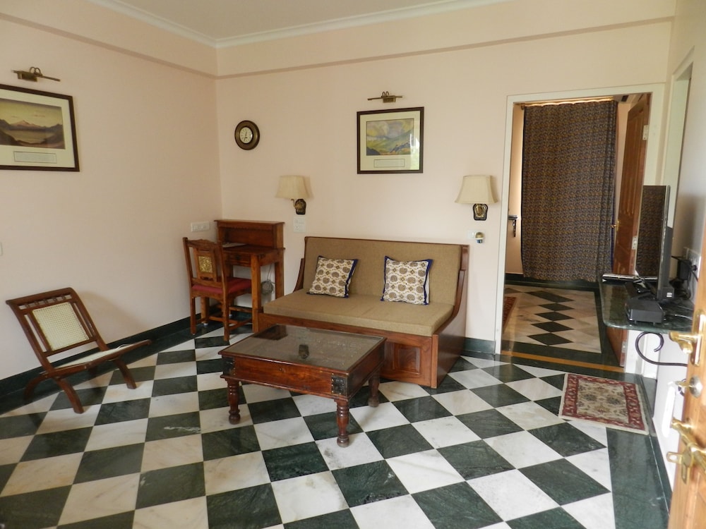 Luxury Double or Twin Room photo 2