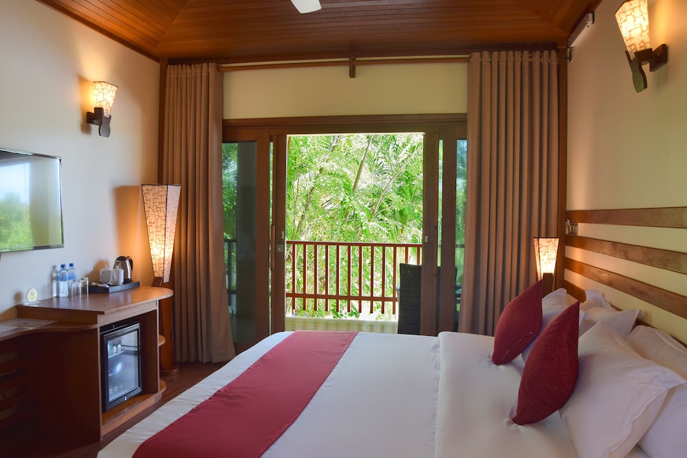 Superior Double or Twin Room, Balcony, City View