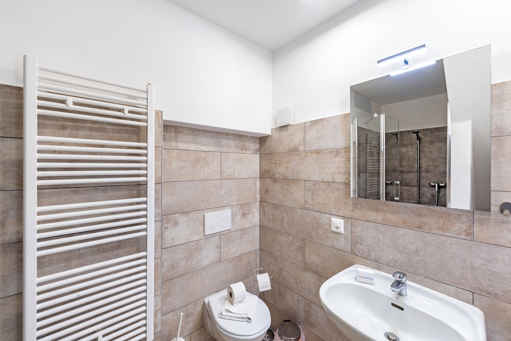 Family Apartment, 1 Bedroom, 2 Bathrooms (Serenata 6) photo 3