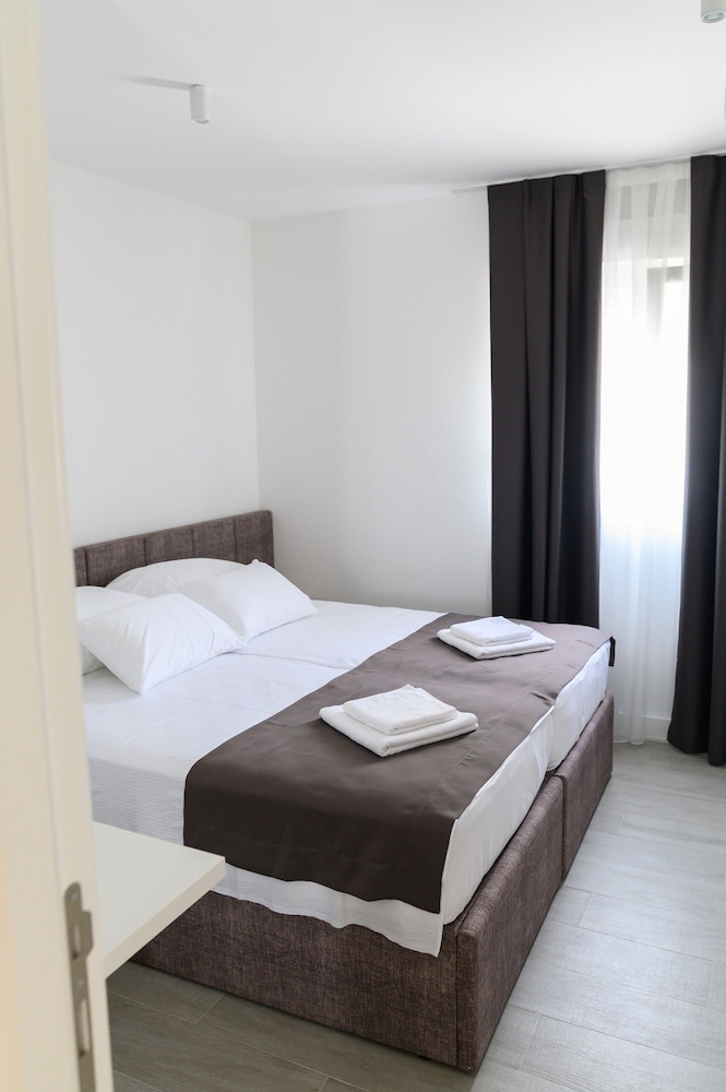 Deluxe Apartment, 2 Bedrooms, Balcony, Sea View