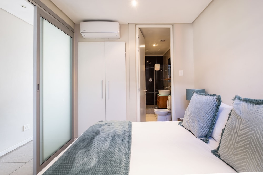 Deluxe Apartment, 1 Bedroom, Balcony, Sea View photo 2