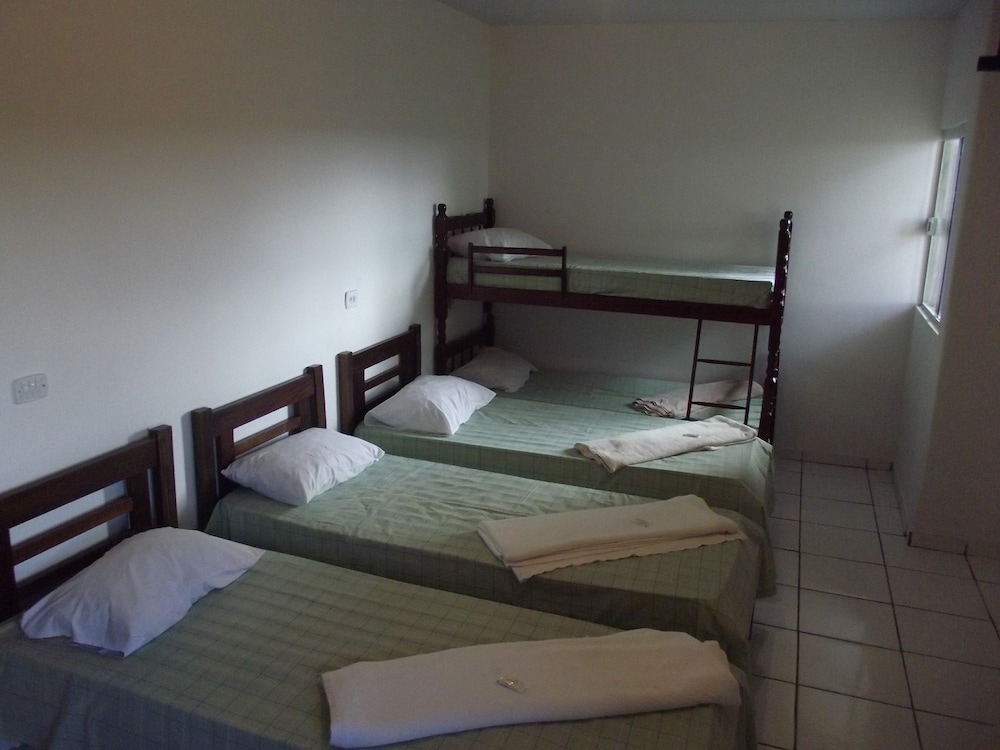 Family Room, Multiple Beds photo 2
