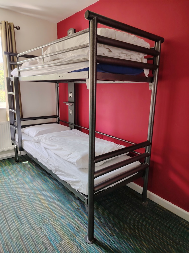 Room, Ensuite (2 Bed Private) photo 1