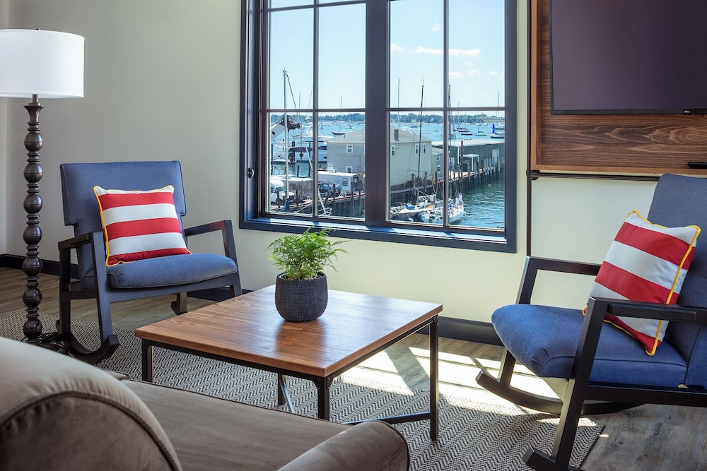 Suite (Commerce) photo 3