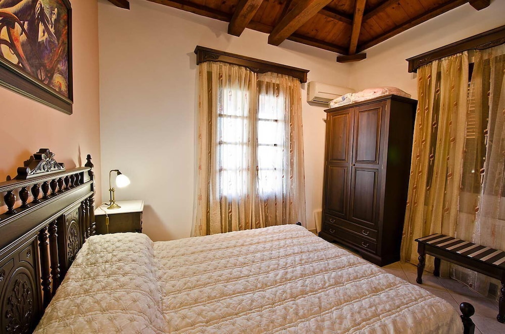 Exclusive Villa photo 3