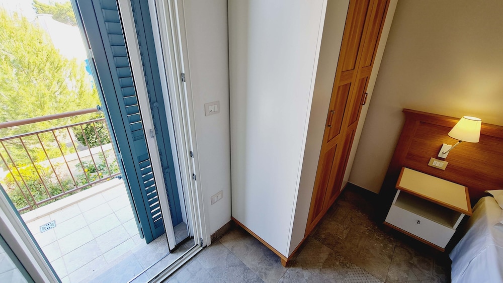 Comfort Apartment, Tower